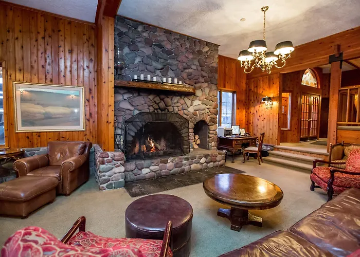 Kandahar Lodge At Whitefish Mountain Resort